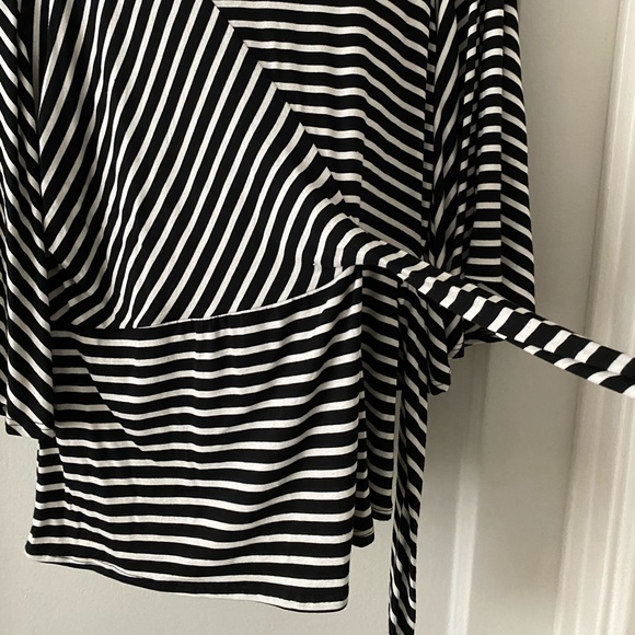 dstudio striped stretch tunic top with waist tie - Picture 6 of 8